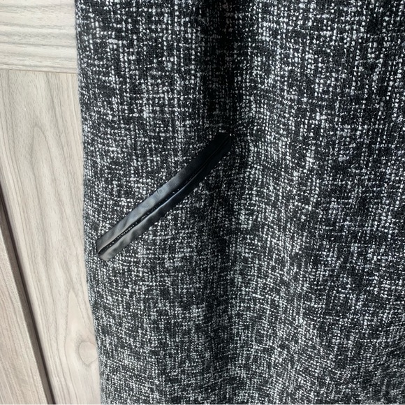 NWT - The Loft Tweed Style Shift Dress WITH POCKETS - Picture 4 of 7